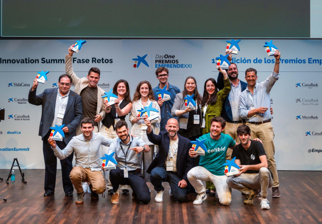 Los premiados en la 17 edici´n de los Premios EmprendeXXI