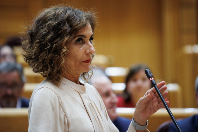 La vicepresidenta primera y ministra de Hacienda, María Jesús Montero, durante la sesión de control al Gobierno, en el Senado, a 28 de mayo de 2024, en Madrid (España).