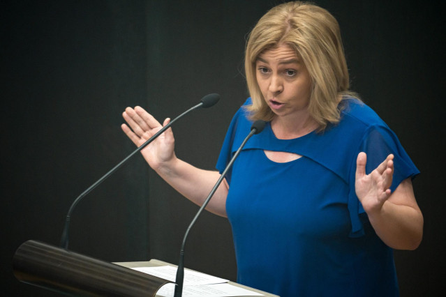 La vicealcaldesa de Madrid, Inma Sanz, interviene durante un pleno del Ayuntamiento de Madrid, en el Palacio de Cibeles