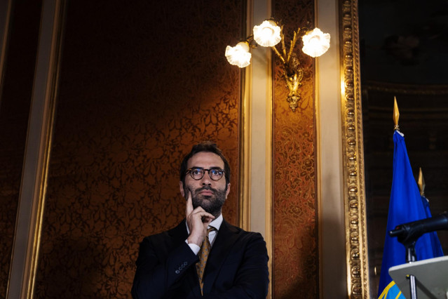 El ministro de Economía, Comercio y Empresa, Carlos Cuerpo, durante una rueda de prensa, en la Casa de América, a 30 de mayo de 2024, en Madrid (España). El motivo del encuentro es el lanzamiento en Europa del nuevo programa 'BID for the Americas', que bu