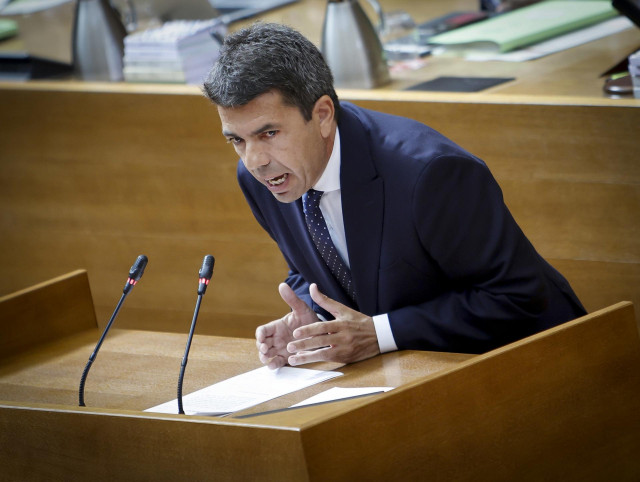 Carlos Mazón en la sesión de control