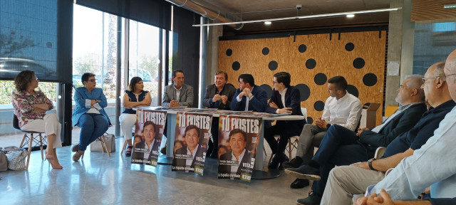 El candidato de la coalición Existe a las elecciones europeas, Tomás Guitarte, en un acto de campaña de las elecciones europeas.