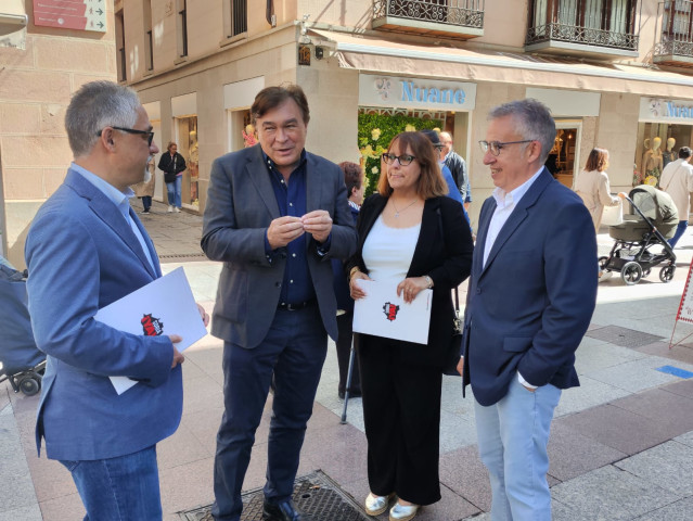 De izda a dcha, Vallejo, Guitarte, García y Ceña en Soria con la coalición Existe.