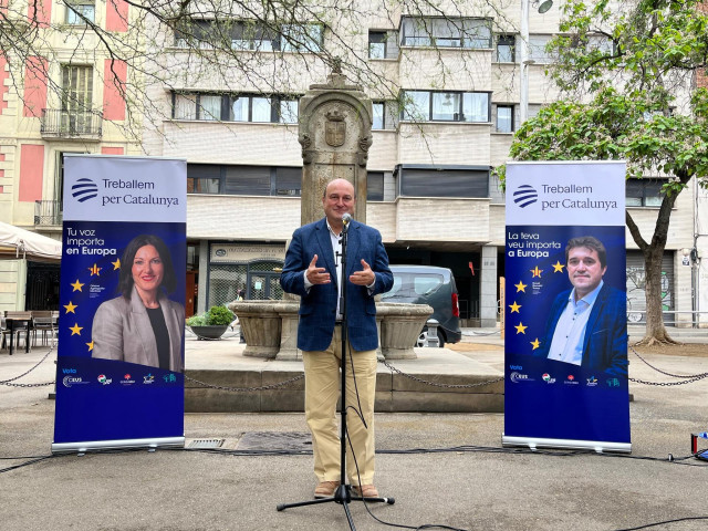 Andoni Ortuzar en un acto de campaña en Barcelona