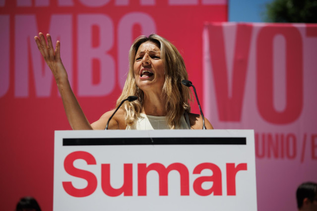 La vicepresidenta segunda del Gobierno y coordinadora general de Sumar, Yolanda Díaz, interviene durante un acto de Sumar, en el Parque Lorenzo Azofra, a 1 de junio de 2024, en Madrid (España).