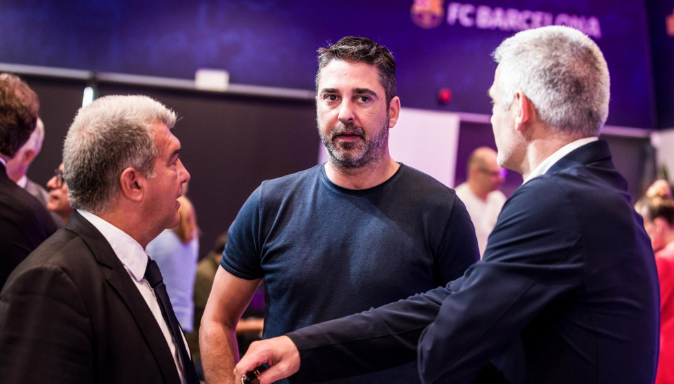 EuropaPress 5439265 joan laporta president of fc barcelona and juan carlos navarro are seen