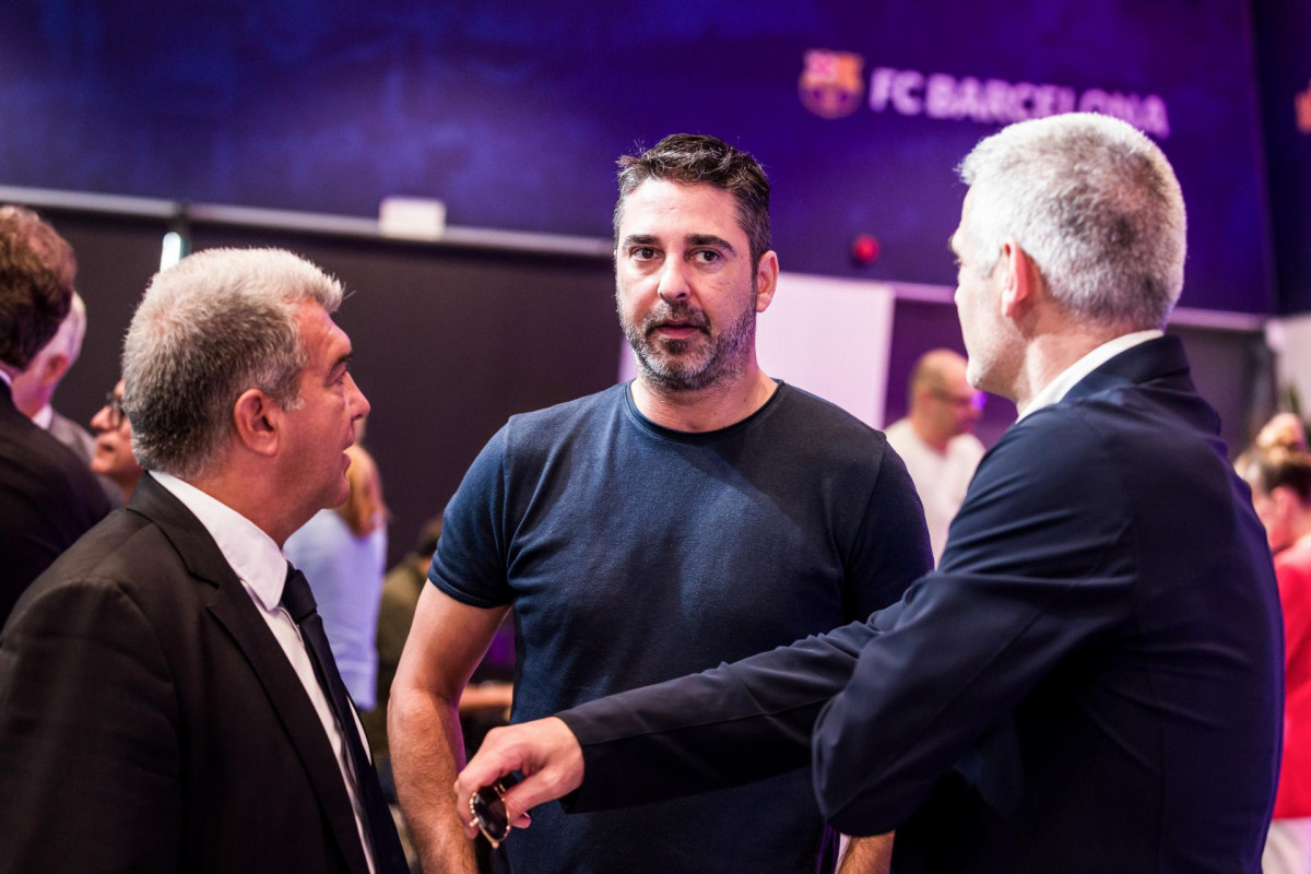 EuropaPress 5439265 joan laporta president of fc barcelona and juan carlos navarro are seen