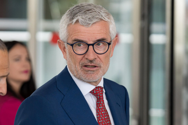 El consejero delegado de Santander España, Ángel Rivera, a su llegada a la firma del convenio entre el ICO y el Banco Santander, en la sede del Banco Santander, a 21 de mayo de 2024, en Madrid (España).