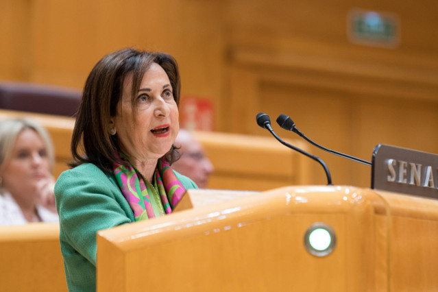 La ministra de Defensa, Margarita Robles, durante una sesión plenaria, en el Senado.