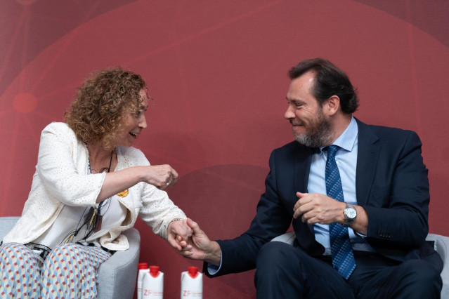 Capella y Puente en la inauguración del SIL 2024, a miércoles 5 de junio de 2024