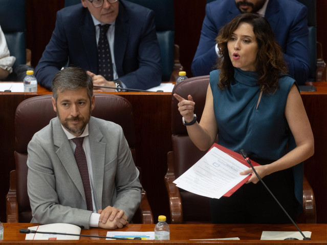 La presidenta de la Comunidad de Madrid, Isabel Díaz Ayuso, interviene durante un pleno en la Asamblea de Madrid, a 23 de mayo de 2024, en Madrid (España).