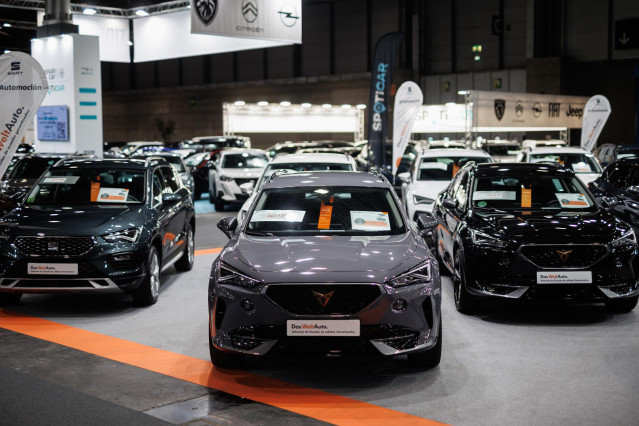 Archivo - Varios coches en el Salón del Vehículo de Ocasión 2023, en el Recinto Ferial de IFEMA MADRID, a 13 de junio de 2023, en Madrid (España).