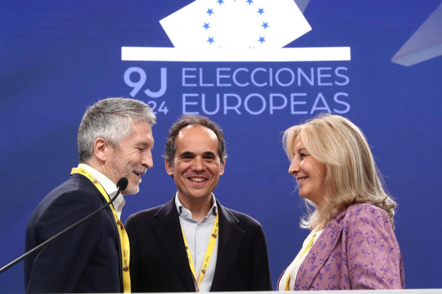 El Ministro del Interior, Fernando Grande-Marlaska; el Secretario de Estado de Comunicación, Francesc Vallès y la subsecretaria del Ministerio del Interior, Susana Crisóstomo, en IFEMA, desde donde se difundirá la información de las elecciones europeas