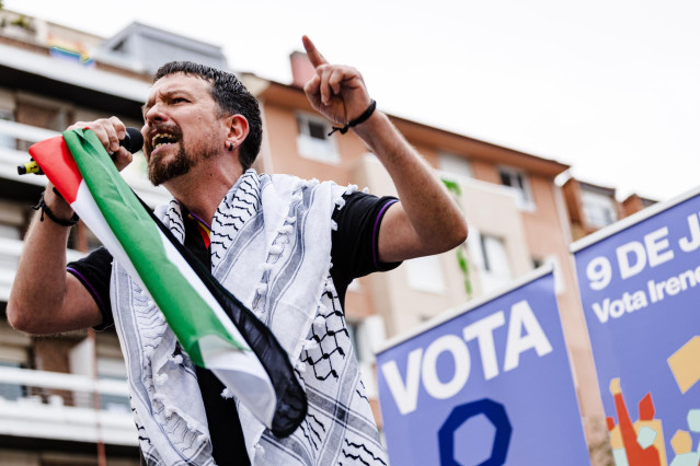 El exlíder de Podemos, Pablo Iglesias, durante el acto de cierre de campaña de Podemos para los comicios europeos, en la plaza de Pedro Zerolo, a 7 de junio de 2024, en Madrid (España).