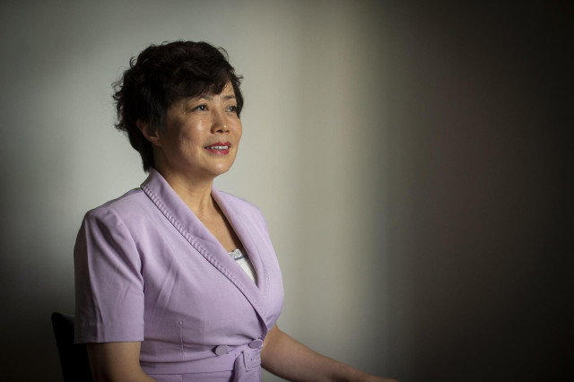 La vicepresidenta ejecutiva de BYD Global, Stella Li, posa para Europa Press, a 30 de mayo de 2024, en Madrid (España).