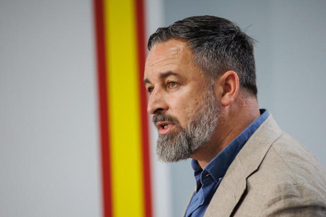 El presidente de VOX, Santiago Abascal, comparece durante el seguimiento de la jornada electoral de elecciones europeas, en la sede de VOX, a 9 de junio de 2024, en Madrid (España). Hoy tienen lugar las elecciones europeas de 2024 en España en las que se