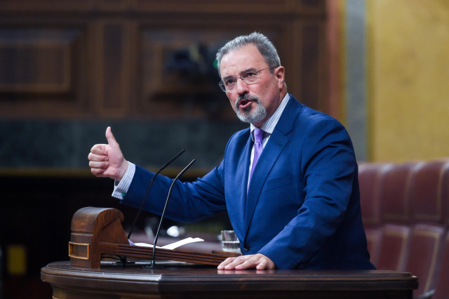 El diputado de Vox Carlos Flores en el Congreso de los Diputados, a 21 de mayo de 2024, en Madrid (España).