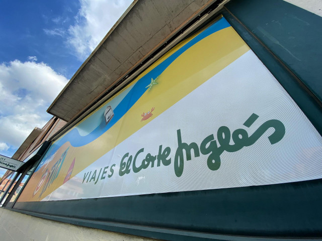 Archivo - Local de Viajes El Corte Inglés.