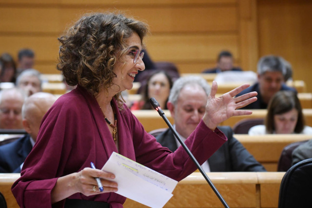 La vicepresidenta primera del Gobierno, ministra de Hacienda y vicesecretaria general del PSOE, María Jesús Montero, durante una sesión de control al Gobierno, en el Senado, a 11 de junio de 2024, en Madrid (España).