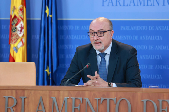 Archivo - El portavoz adjunto del Grupo Parlamentario Vox, Ricardo López Olea, en una fotografía de archivo
