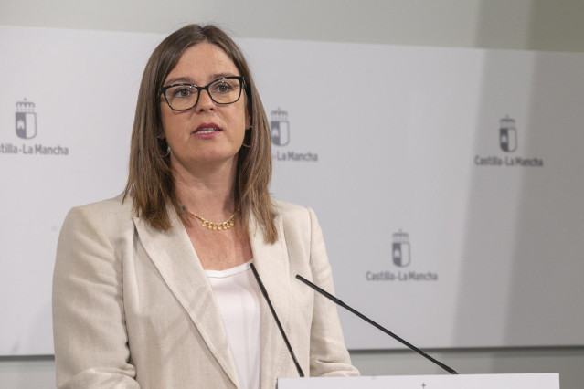 La portavoz del Gobierno de C-LM, Esther Padilla.