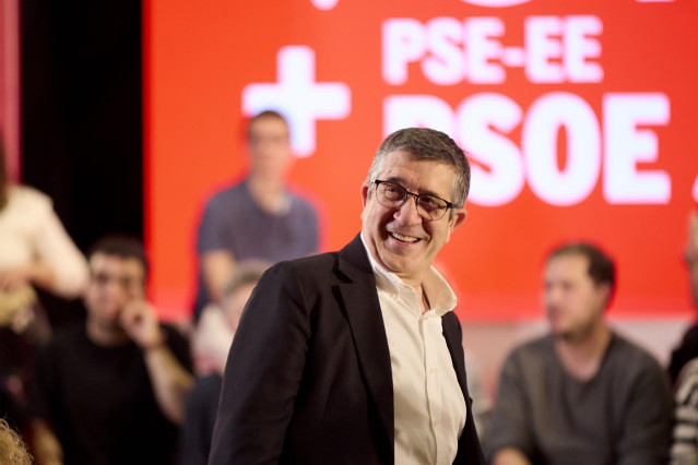 El portavoz del PSOE en el Congreso, Patxi López, participa en un acto político, en el Centro Cívico Clara Campoamor, a 30 de mayo de 2024, en Barakaldo, Vizcaya, País Vasco (España).