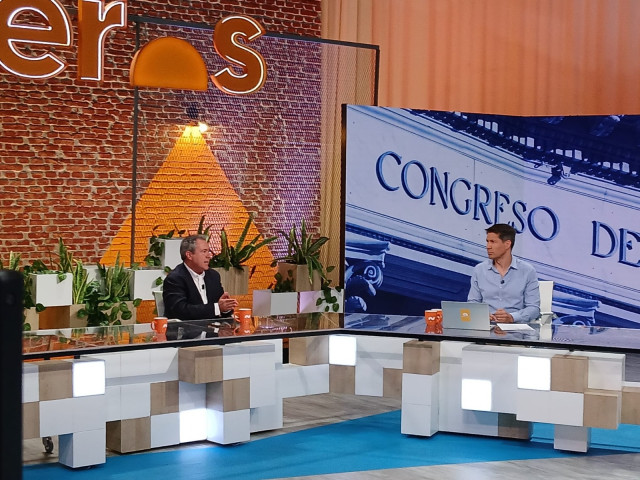 El secretario general del PSOE-A, Juan Espadas, en una tertulia del programa 'Mañaneros' de La 1 de TVE.