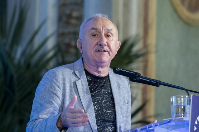 El secretario general de UGT, Pepe Álvarez, interviene durante un desayuno informativo organizado por Nueva Economía Fórum, en el Real Casino Gran Círculo de Madrid, a 18 de junio de 2024, en Madrid (España).