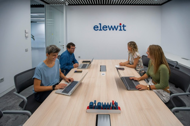 Elewit entra en el capital de Unusuals, compañía de IA para las industrias eléctrica y ferroviaria.