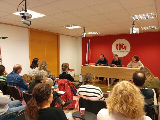 Reunión de las secciones sindicales de la CIG en el BBVA y en el Banco Sabadell.