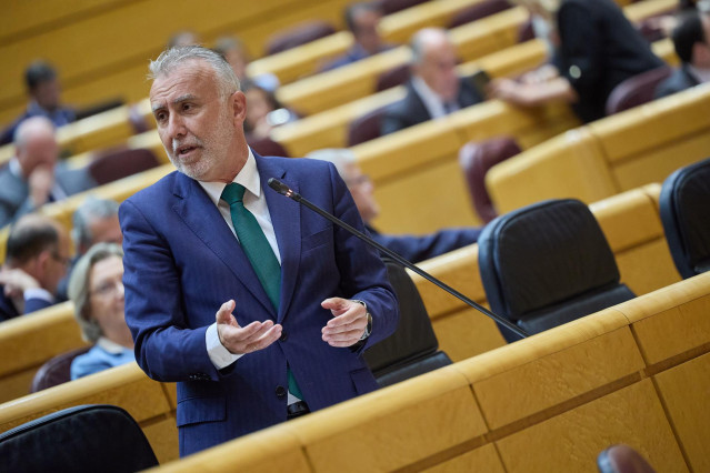 Archivo - El ministro de Política Territorial y Memoria Democrática, Ángel Víctor Torres, durante una sesión de Control en el Senado, a 7 de mayo de 2024, en Madrid (España). Durante la sesión, se han abordado cuestiones como la ejecución de la construcci