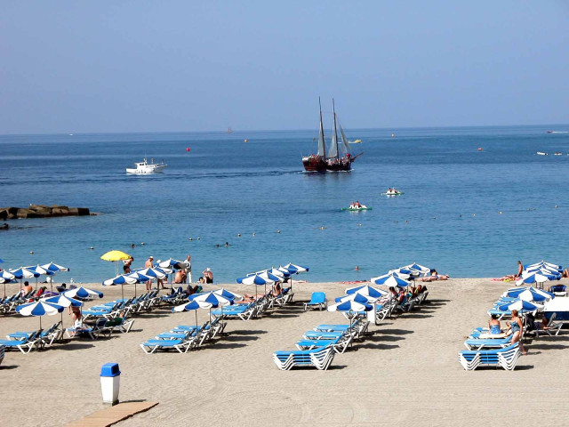 Archivo - El 35% de los españoles no puede irse de vacaciones, según Kruk.