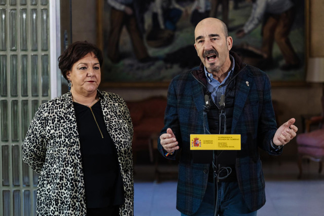 Archivo - El vicesecretario general de Política Sindical de UGT, Fernando Luján, ofrece una rueda de prensa tras la reunión con los agentes sociales para comunicarles el importe del SMI de 2024, a 12 de enero de 2024, en Madrid (España). El Ministerio de
