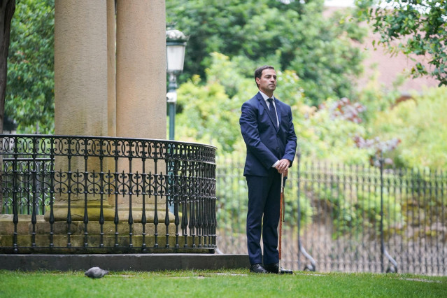 El nuevo lehendakari, Imanol Pradales, durante el acto de toma de posesión de su nuevo cargo, en la Casa de Juntas de Gernika, a 22 de junio de 2024, en Gernika-Luno, Vizcaya, País Vasco (España).