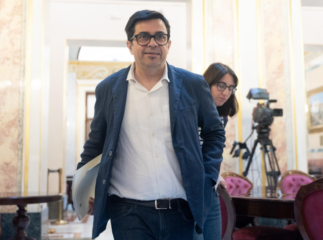 El secretario de la Mesa del Congreso, Gerardo Pisarello, a su llegada a una reunión de la Mesa del Congreso de los Diputados, a 18 de junio de 2024, en Madrid (España).