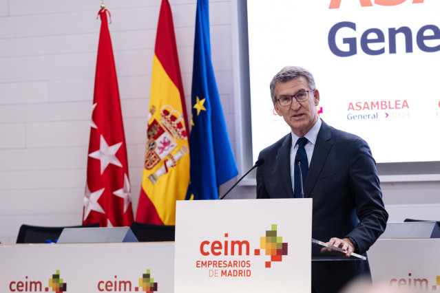 El presidente del Partido Popular, Alberto Núñez Feijóo, interviene durante la clausura de la Asamblea General de CEIM 2024, a 25 de junio de 2024, en Madrid (España).