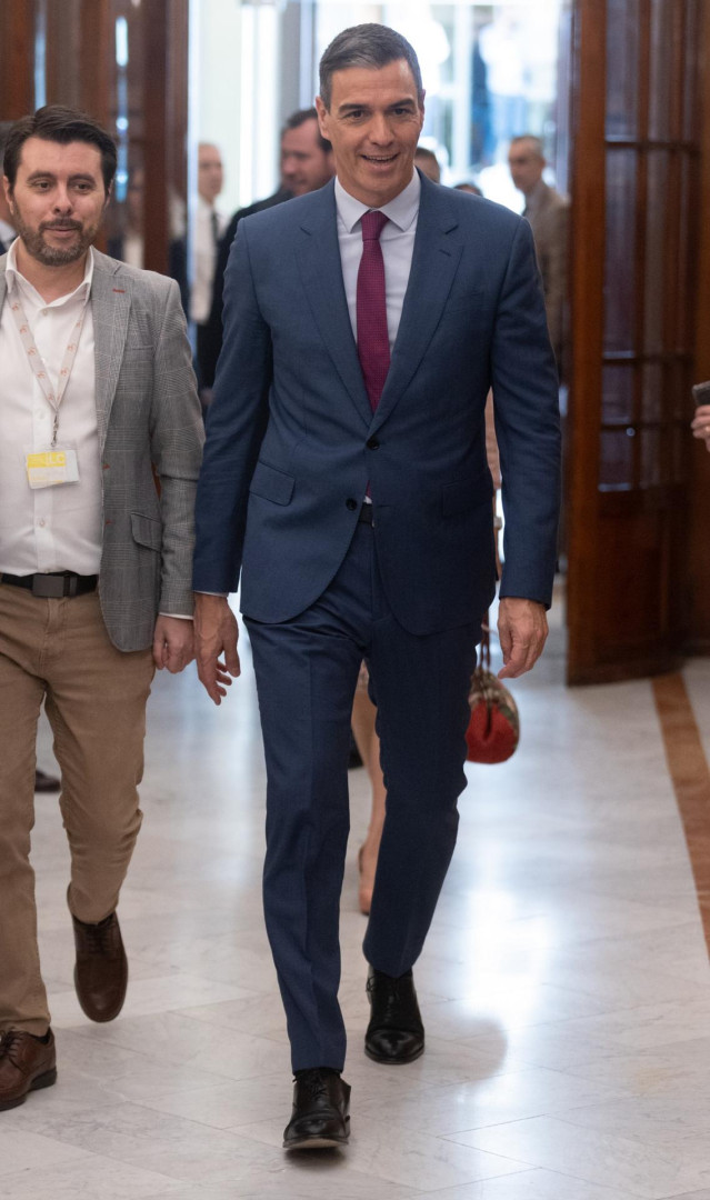 El presidente del Gobierno, Pedro Sánchez, llega a un pleno en el Congreso de los Diputados, a 20 de junio de 2024, en Madrid (España). El Pleno del Congreso de los Diputados debate y vota hoy dos decretos leyes sobre la reforma del subsidio por desempleo