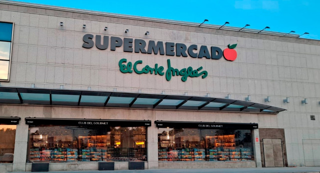 Supermercado El Corte Inglés a pie de calle