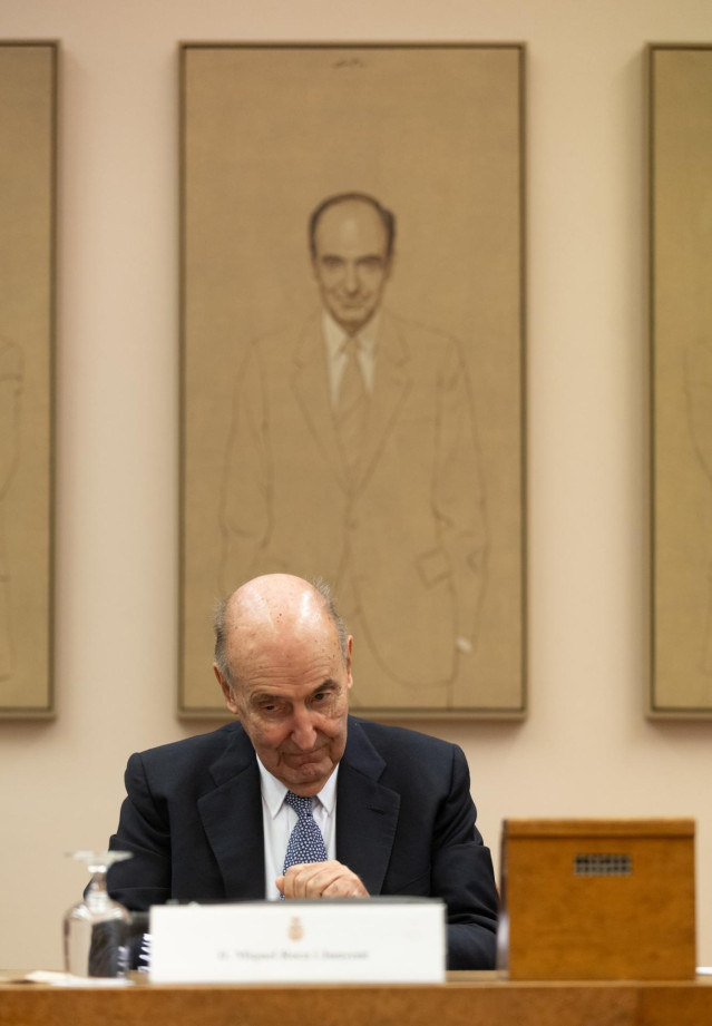 Archivo - El ponente de la constitución Miquel Roca I Junyent, interviene durante una charla-coloquio, en el Congreso de los Diputados, a 5 de diciembre de 2023, en Madrid (España).