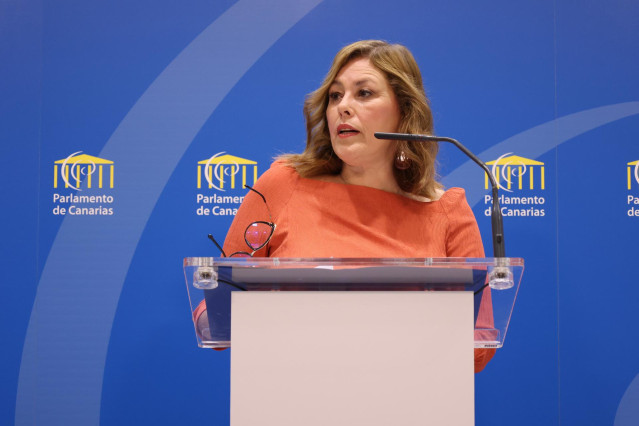 La presidenta del Parlamento de Canarias, Astrid Pérez, realiza un balance del primer año de la XI Legislatura del Parlamento de Canarias