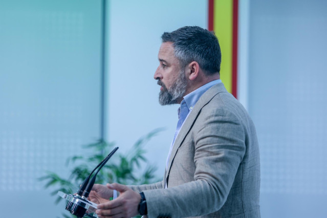 Archivo - El presidente de VOX, Santiago Abascal, durante una rueda de prensa, en la sede del partido, a 20 de mayo de 2024, en Madrid (España).
