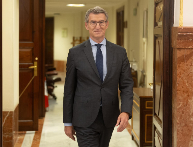 El presidente del Partido Popular, Alberto Núñez Feijóo, durante una sesión plenaria, en el Congreso de los Diputados, a 27 de junio de 2024, en Madrid (España). Se ha tratado el dictamen emitido por la Comisión de Igualdad respecto al Proyecto de Ley Org