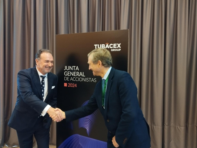El CEO de Tubacex, Jesús Esmorís, y el presidente de la compañía, Manuel Moreu.