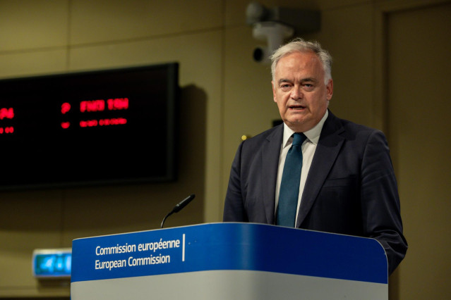 El vicesecretario de Institucional del PP, Esteban González Pons, durante una comparecencia tras la firma del acuerdo para la renovación del CGPJ, en el Parlamento Europeo, a 25 de junio de 2024, en Bruselas (Bélgica). Bolaños y Pons han mantenido una reu