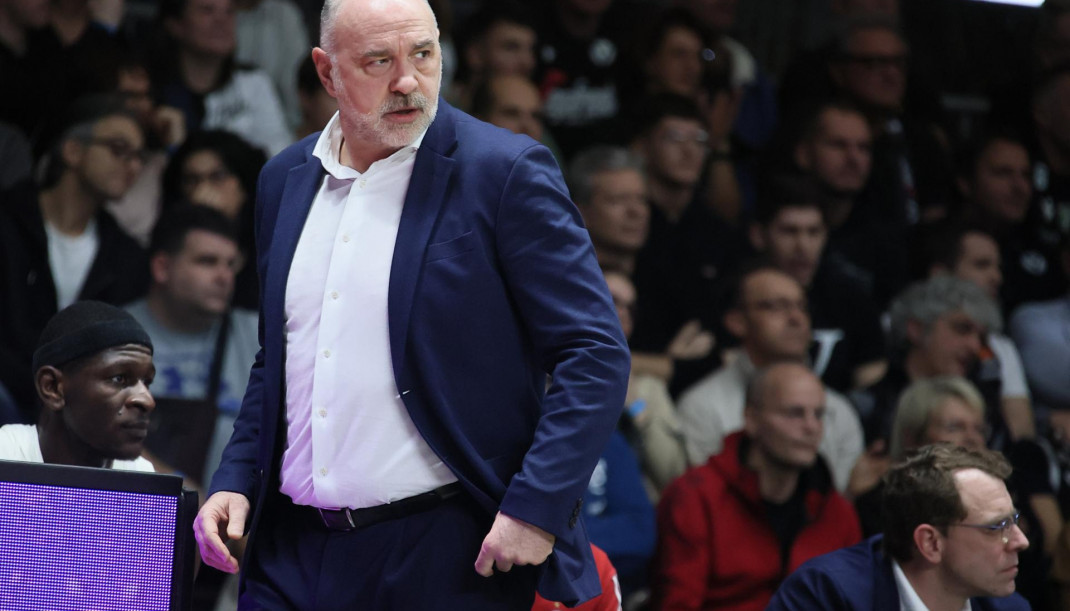 EuropaPress 5668203 pablo laso head coach of fc bayern munich during the turkish airlines