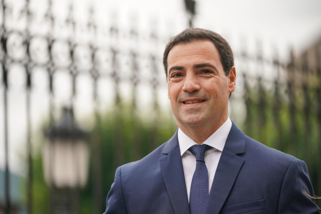 El nuevo lehendakari, Imanol Pradales, durante el acto de toma de posesión de su nuevo cargo, en la Casa de Juntas de Gernika, a 22 de junio de 2024, en Gernika-Lumo, Bizkaia