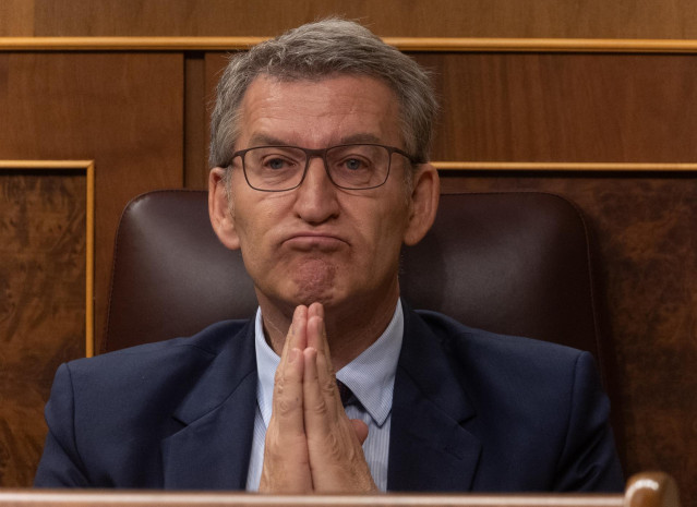 Archivo - El presidente del PP, Alberto Núñez Feijóo, durante una sesión plenaria, en el Congreso de los Diputados, a 22 de mayo de 2024, en Madrid (España).