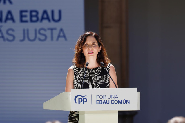 Archivo - La presidenta de la Comunidad, Isabel Díaz Ayuso, en Salamanca