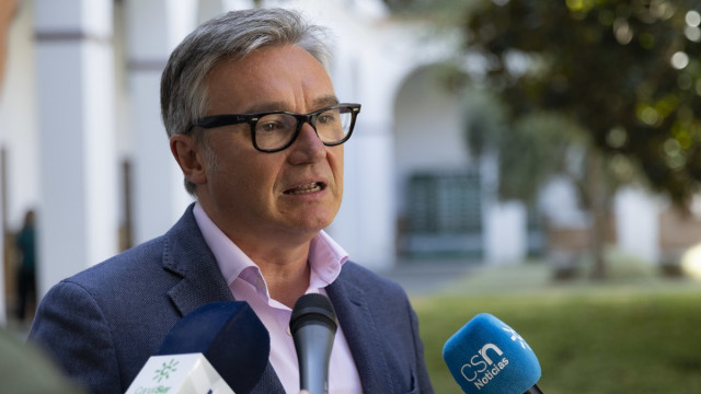 El portavoz de Vox en Andalucía, Manuel Gavira, este lunes en declaraciones a los medios.