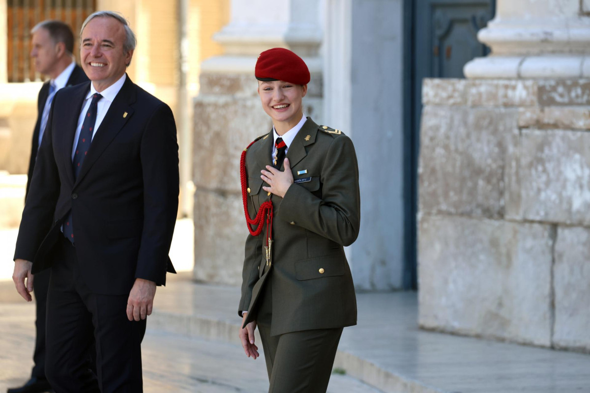 EuropaPress 5975101 princesa leonor junto presidente aragon jorge azcon salida seo salvador